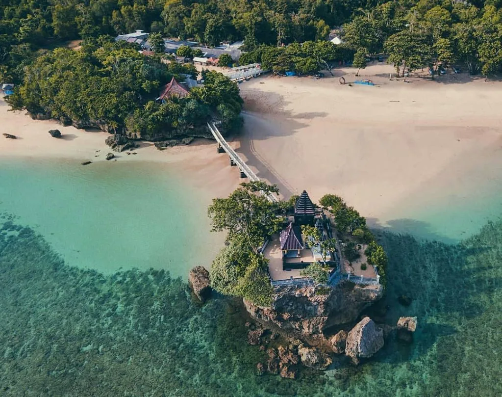 pantai di Malang Selatan