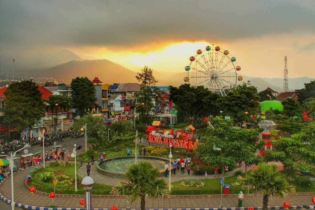 paket wisata malang