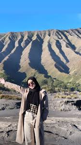 hijab traveler style hijab ke bromo