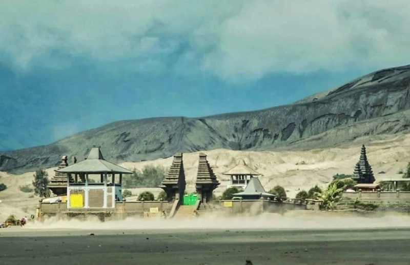 Lautan Pasir Bromo Spot Wajib Yang Harus Dikunjungi Ketika Ke