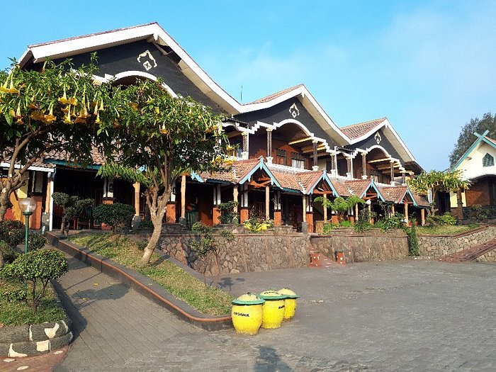 harga hotel lava view bromo