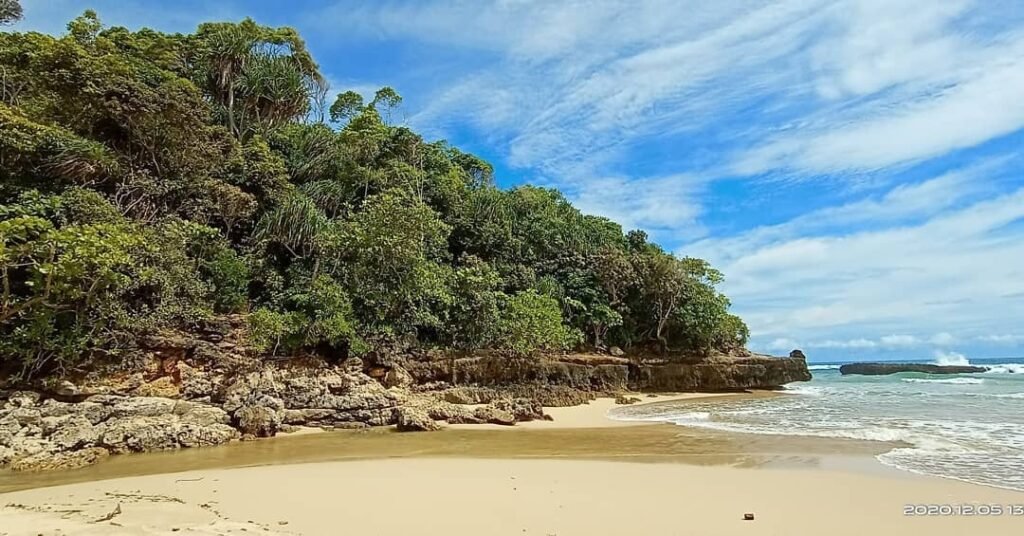 Keindahan Pantai Regent Keindahan Pantai Regent