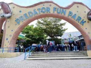 pintu masuk predator fun park