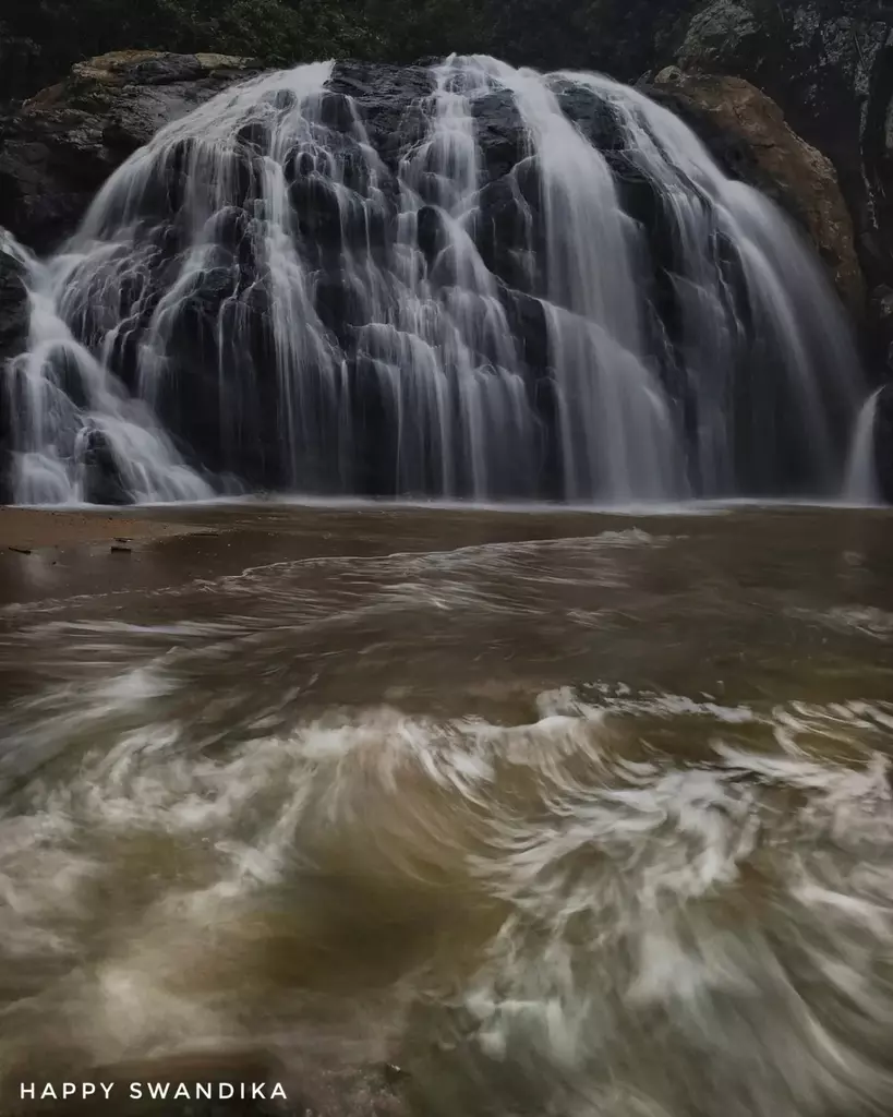 Air terjun banyu anjlok Air terjun banyu anjlok