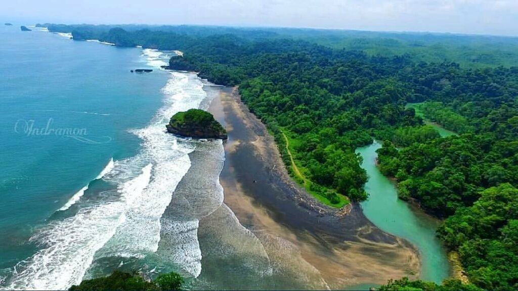 Pantai Kondang Iwak Malang