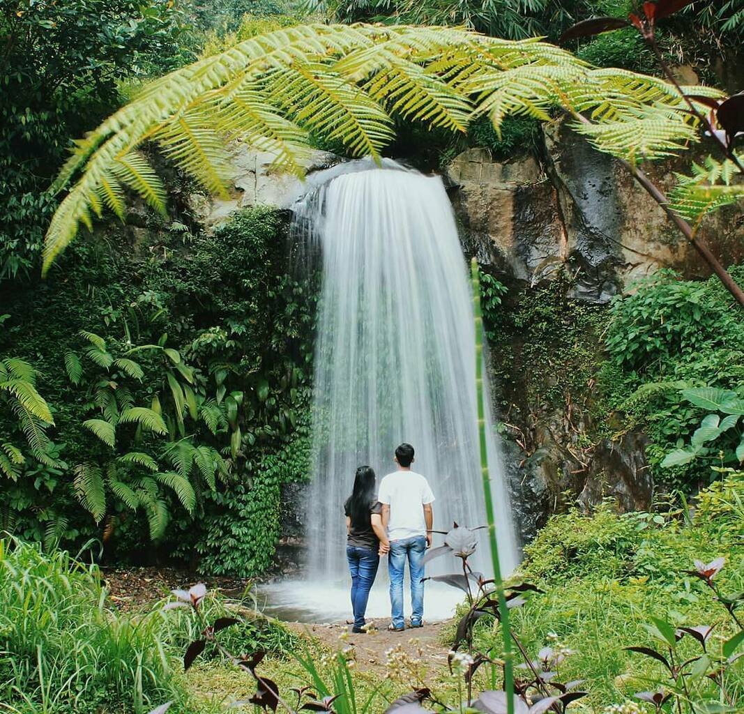Mengabadikan momen bersama pasangan