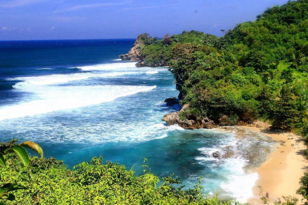 pantai watu pecah pantai watu pecah