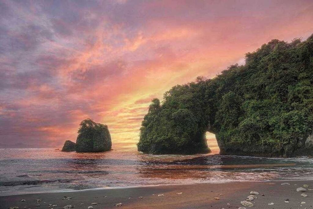 Sumber / Kredit: @pantailicin Sumber / Kredit: @pantailicin