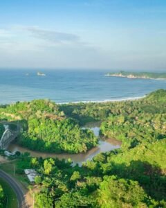 muara sungai menuju pantai muara sungai menuju pantai