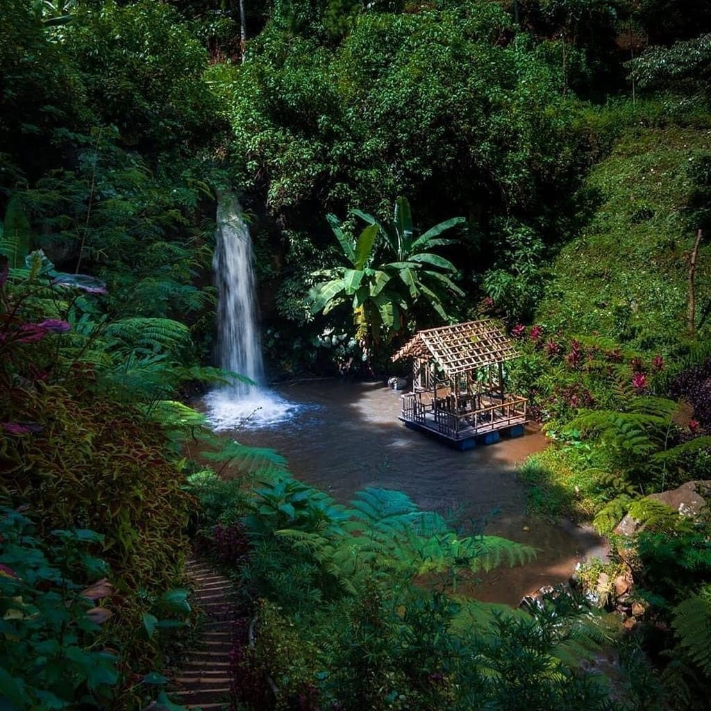 suasana tenang coban jahe suasana tenang coban jahe