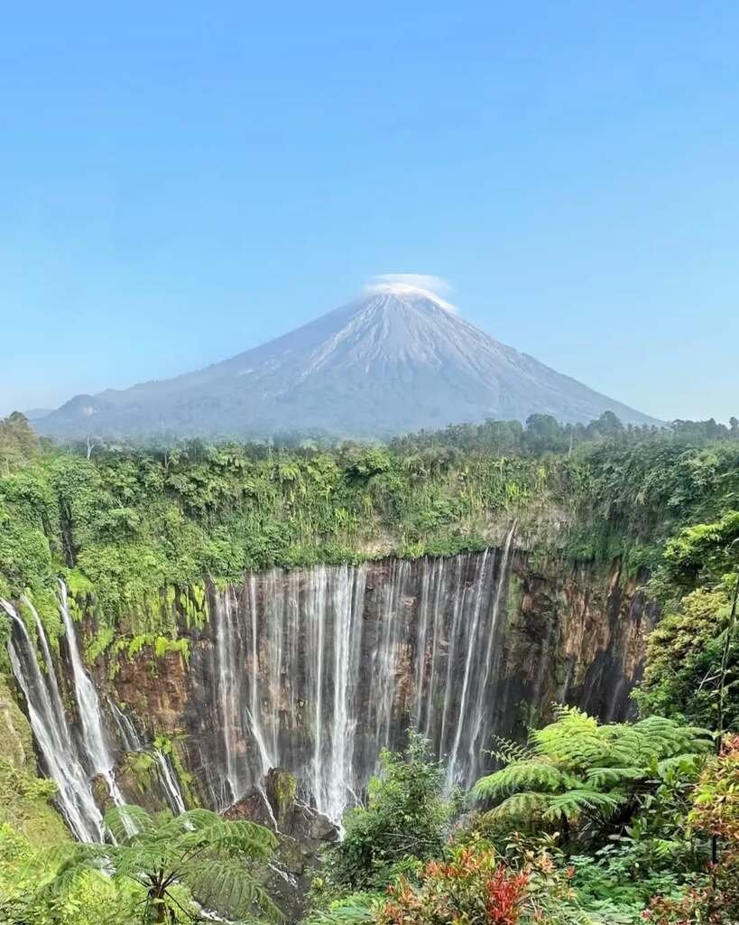 panorama air terjun tumpak sewu panorama air terjun tumpak sewu
