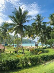 Keindahan Pantai Wedi Awu