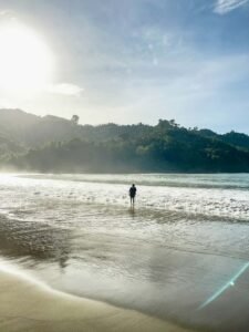 Mengabadikan momen di Pantai Wedi Awu
