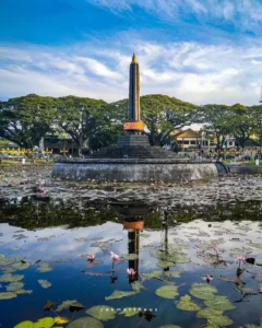 Alun-alun Tugu Malang Alun-alun Tugu Malang