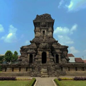 Candi Singosari yang juga merupakan peninggalan Kerajaan Singhasari