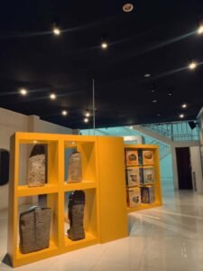 Deretan arca kuno yang tertata rapi di Museum Mpu Purwa Deretan arca kuno yang tertata rapi di Museum Mpu Purwa