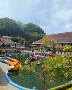 Wahana permainan perahu ayun Wahana permainan perahu ayun