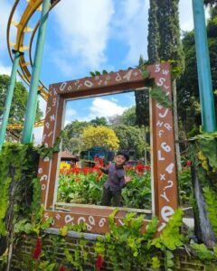 Spot foto figura di taman bunga Spot foto figura di taman bunga