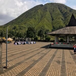 Area dalam Pura Luhur Poten