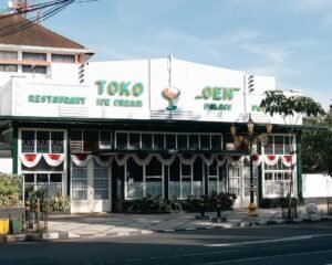 Restoran bersejarah di Malang, Toko Oen
