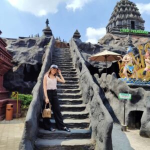 Replika Candi Prambanan di Eco Green Park
