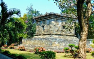 Pemandangan Candi Badut Malang