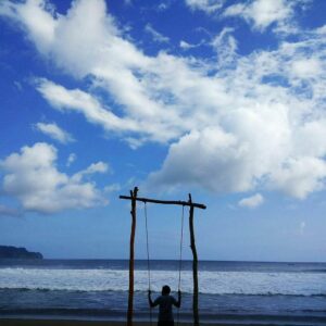 Spot ayunan Pantai Rajegwesi