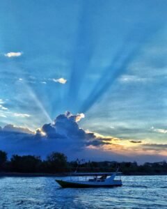 Keindahan Pantai Bangsring Keindahan Pantai Bangsring