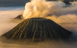 Panorama Gunung Batok