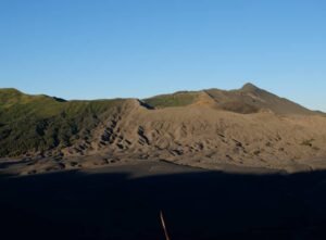 Panorama Gunung Bromo dilihat dari Cemoro Lawang