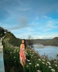 Foto dengan latar belakang keindahan pegunungan