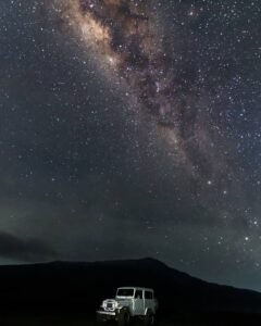 Keindahan milky way Gunung Widodaren Bromo