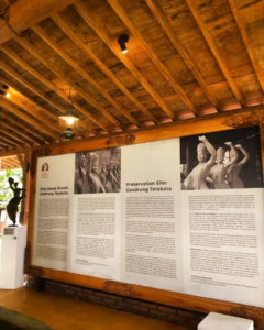 Fasilitas edukasi di Taman Gandrung Terakota