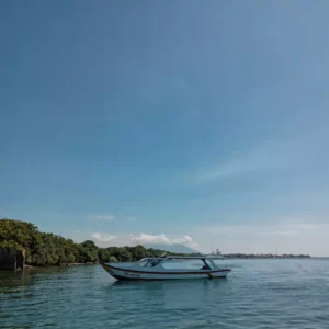 Fasilitas perahu di Bangsring Underwater