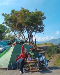 Area camping Bukit Mentigen Area camping Bukit Mentigen