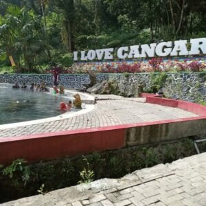 Kolam pemandian alami Cangar