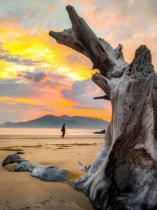Menikmati keindahan Pantai Mustika