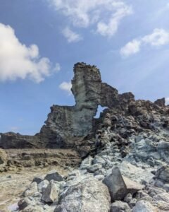 Formasi karang "kursi" yang ikonik