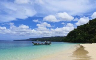 Pantai Teluk Biru Banyuwangi