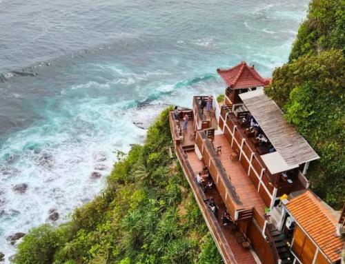 Puncak Segoro Yogyakarta: Destinasi Tebing Batu Kapur dengan Pemandangan Laut Lepas