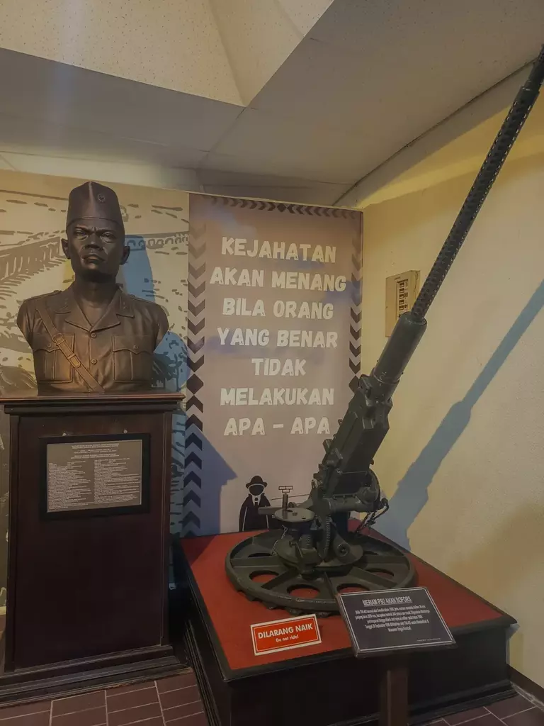 Beberapa koleksi di Monumen Jogja Kembali Beberapa koleksi di Monumen Jogja Kembali