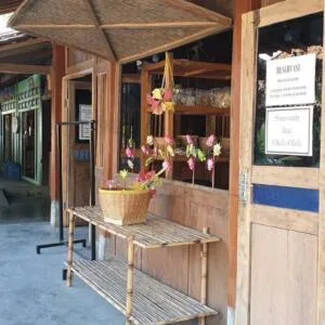 Tempat membeli souvenir dan oleh-oleh khas