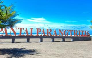 Pantai Parangtritis Yogyakarta