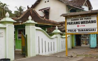 Pemandian Air Panas Parangwedang Yogyakarta