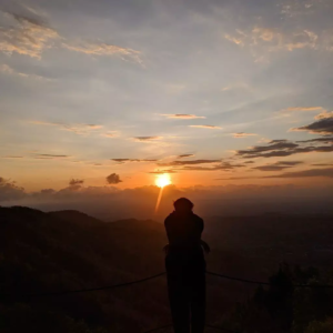 Panorama memukau saat matahari terbit