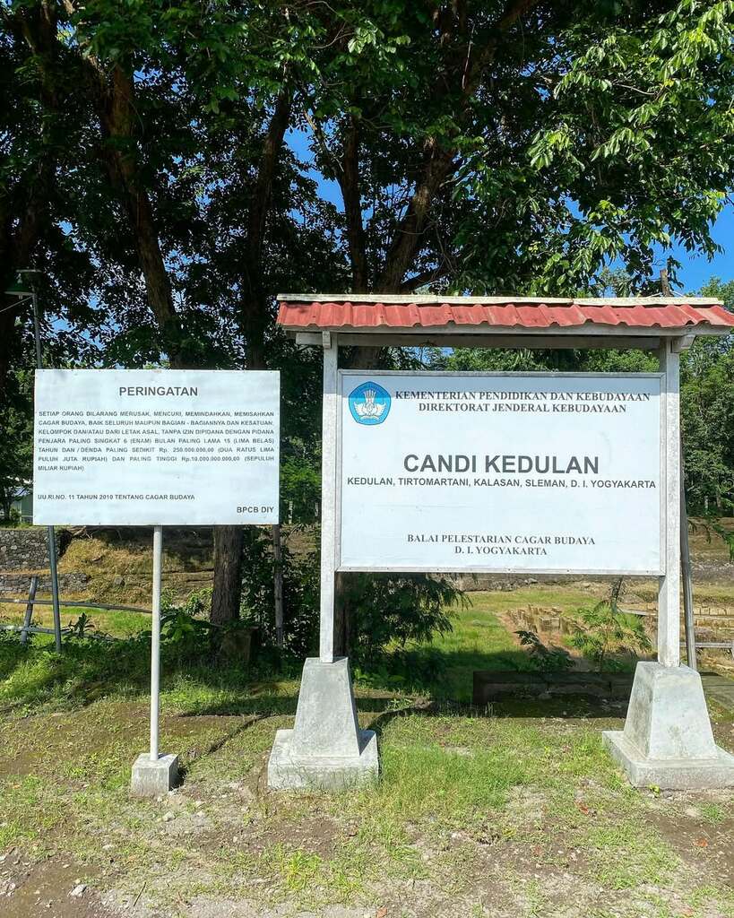 Papan peringatan di area Candi Kedulan Papan peringatan di area Candi Kedulan