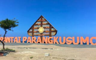 Pantai Parangkusumo Yogyakarta