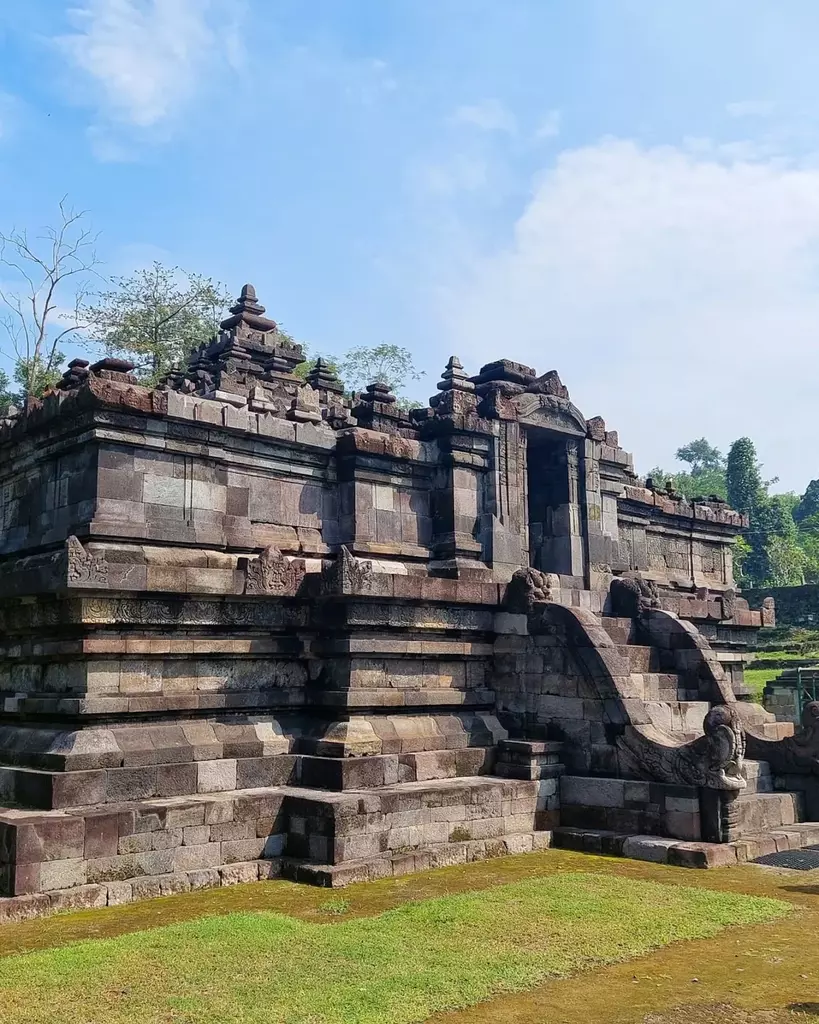 Candi Kedulan yang megah Candi Kedulan yang megah