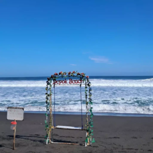 Ayunan di tepi Pantai Depok