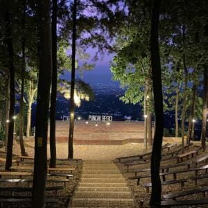 Panorama Puncak Becici saat malam hari